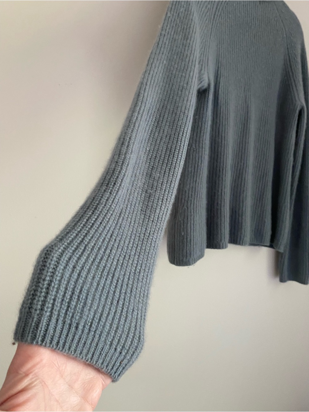 Quince Mongolian cashmere fisherman crewneck sweater dusty blue large - Picture 3 of 9